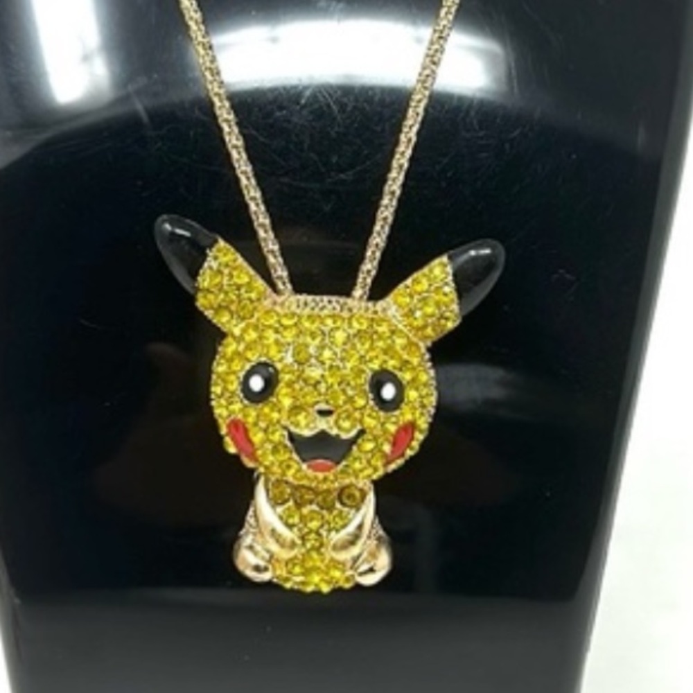 Betsey Johnson Pikachu Cristal Yellow Patent Necklace.
